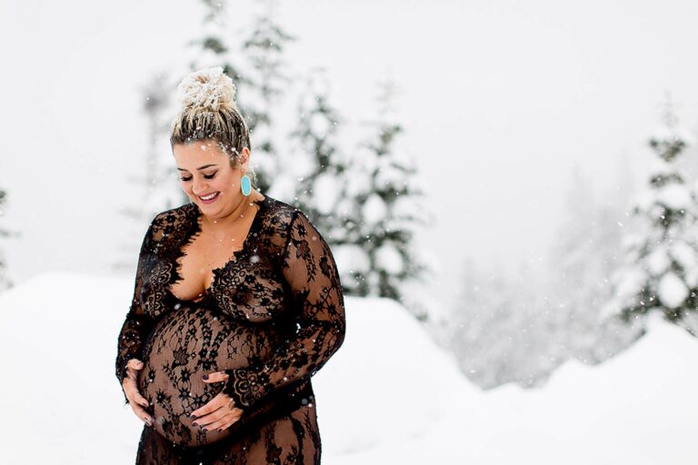 Mt. Baker Snowy Maternity Photoshoot